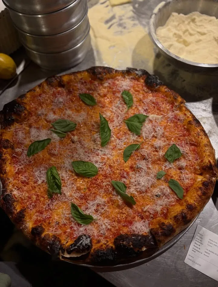 HANK’S Pizza Choza thumbnail 3