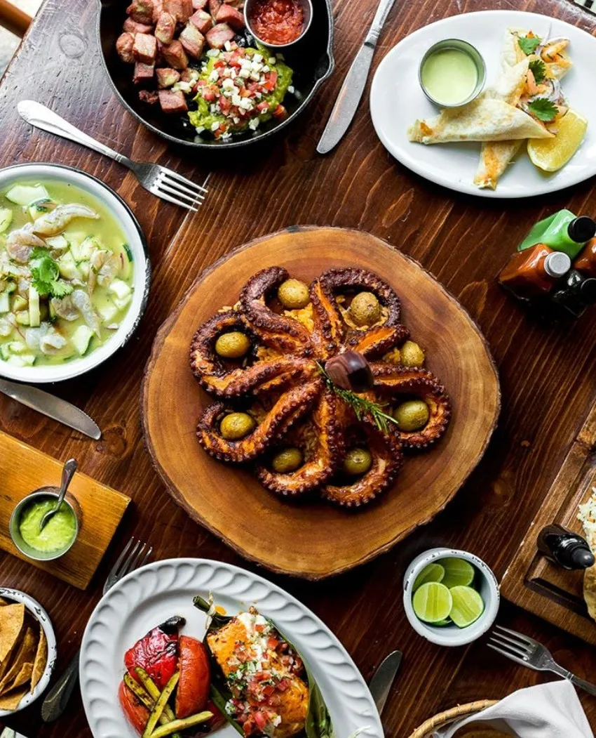 La Corriente Cevichería Nais thumbnail 3